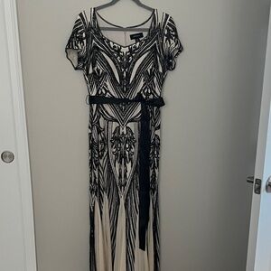 R&M Richards Black and Cream Maxi Dress
